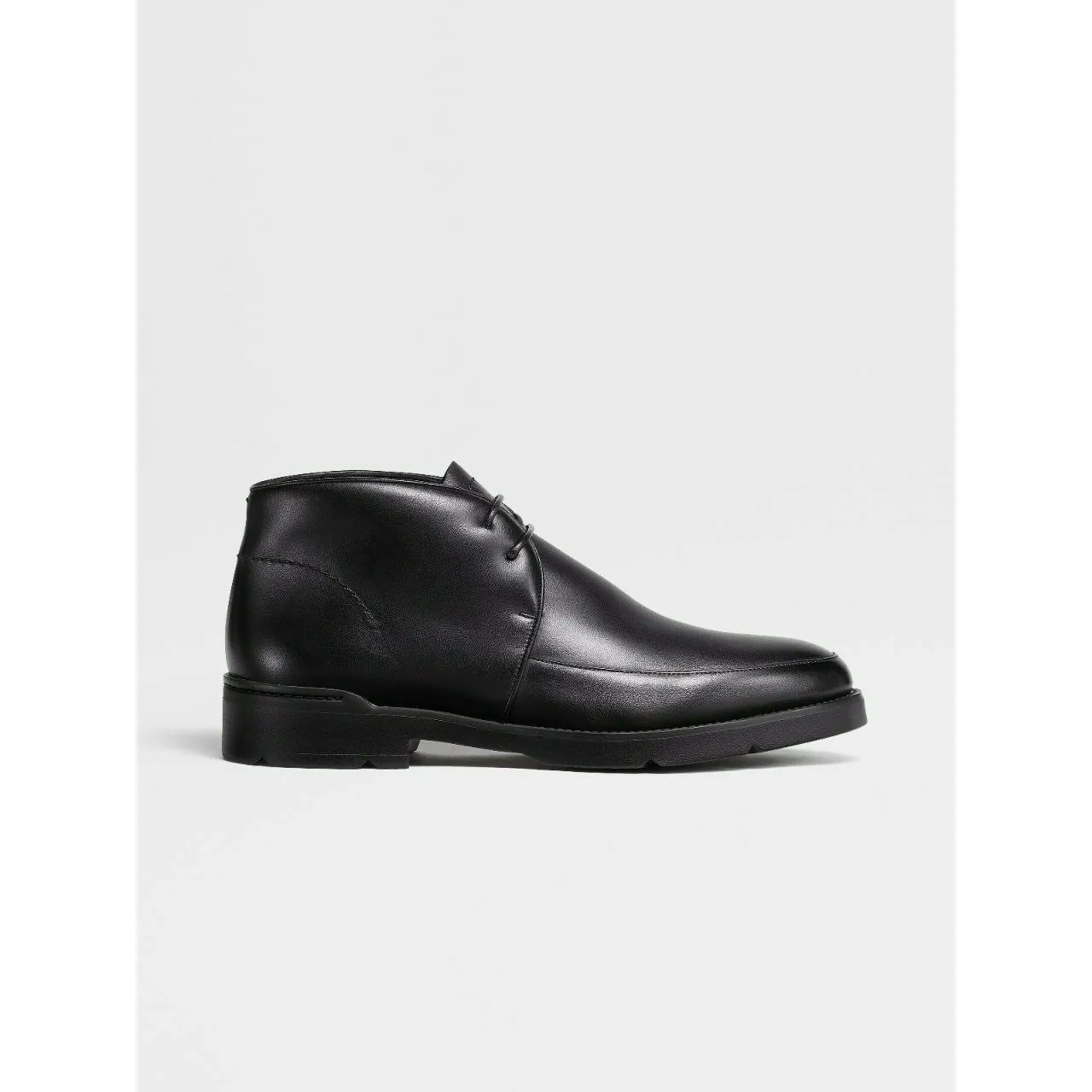 BLACK LEATHER CORTINA CHUKKA BOOTS
