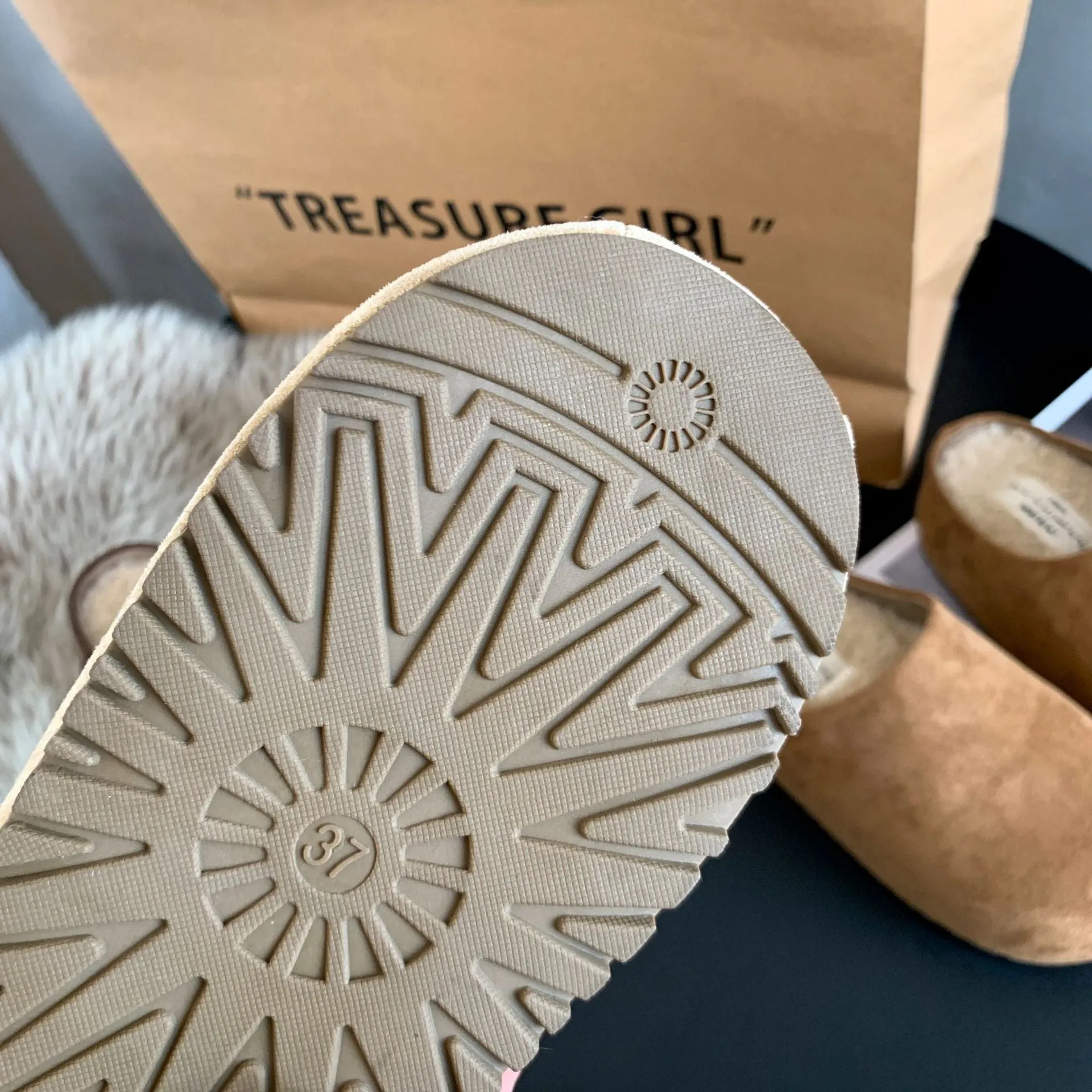 Cozy Suede Winter Slippers with Plush Lining Non-Slip Sole