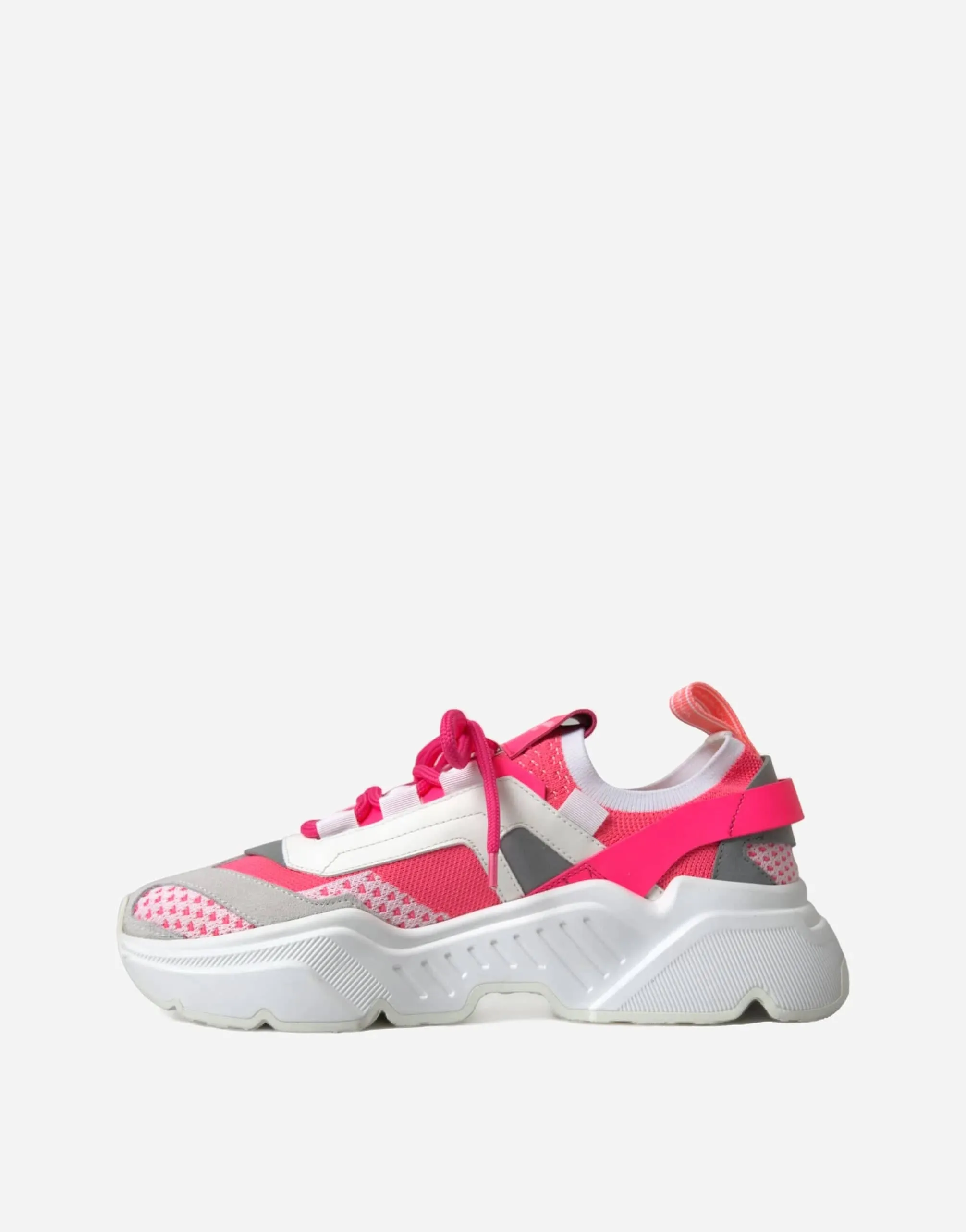 Daymaster Low Top Sneakers