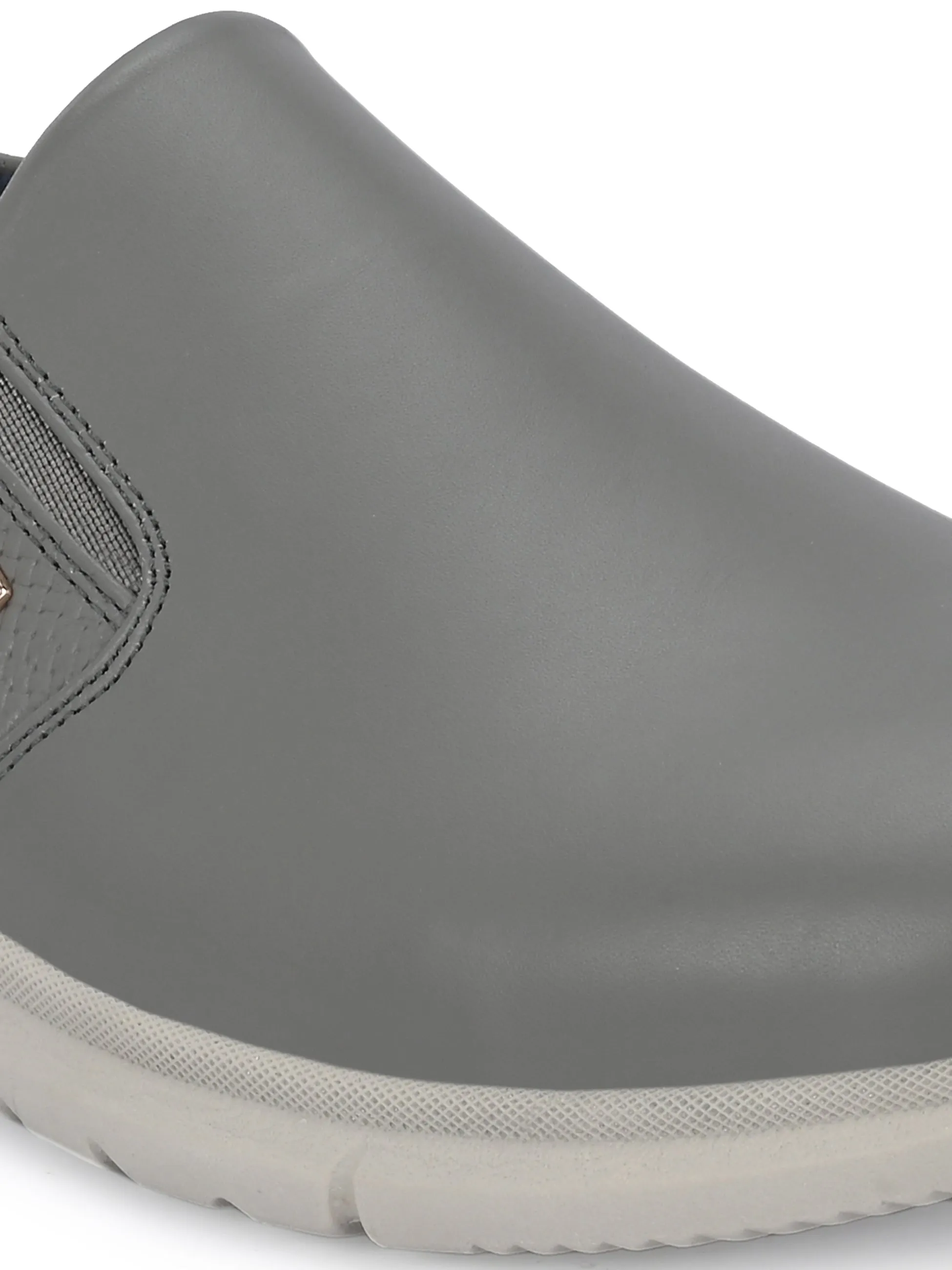 Egoss Platinum Sneakers For Men