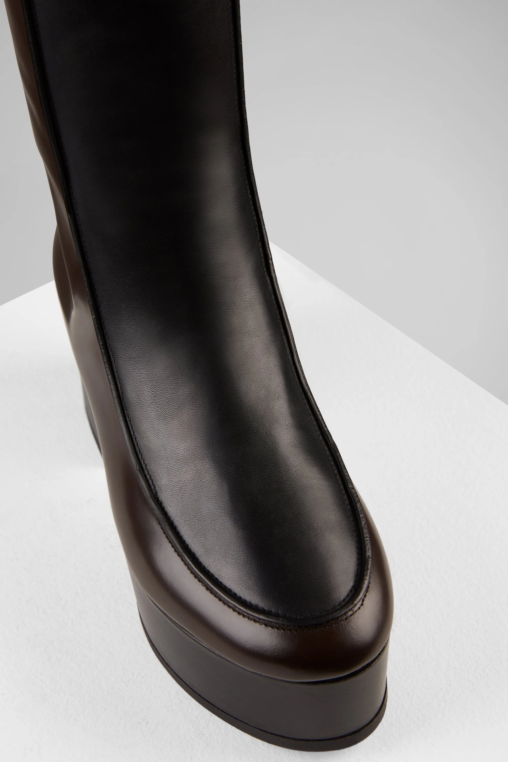Myla Boots in Nero Ebano