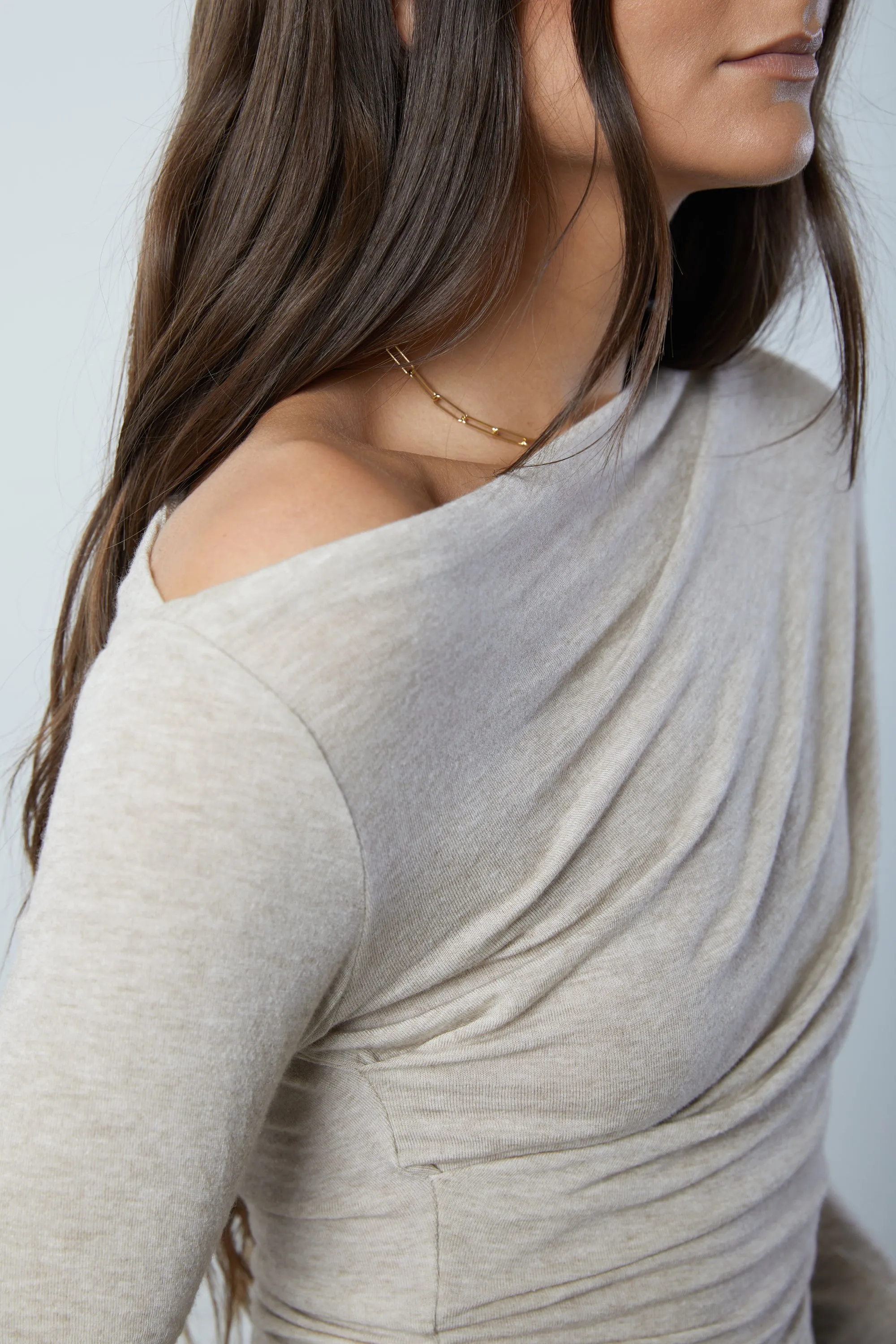 OFF SHOULDER TOP