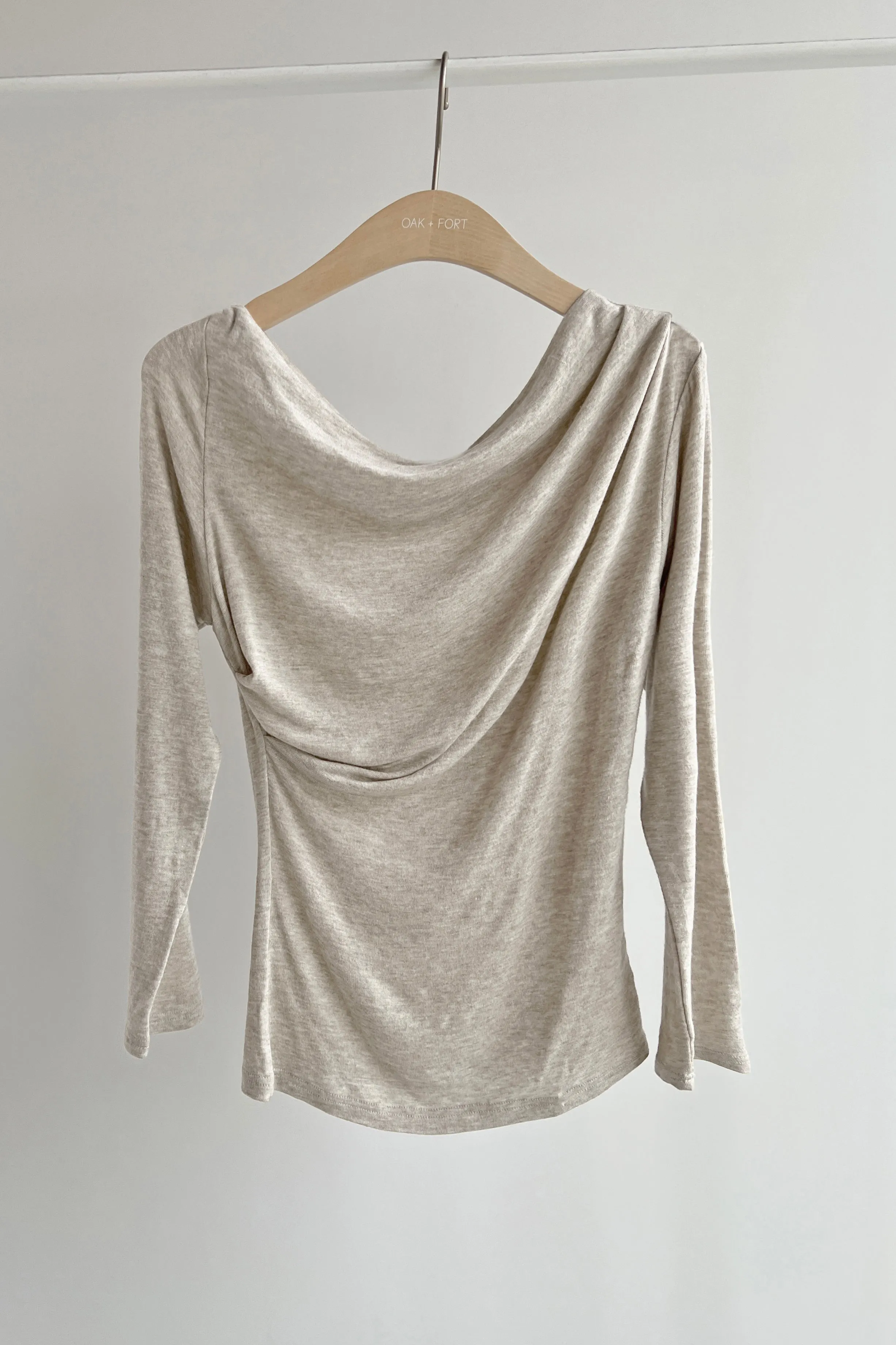 OFF SHOULDER TOP