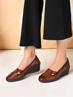 Pelle Albero Female's Brown Leather Wedge Heel Ballerina