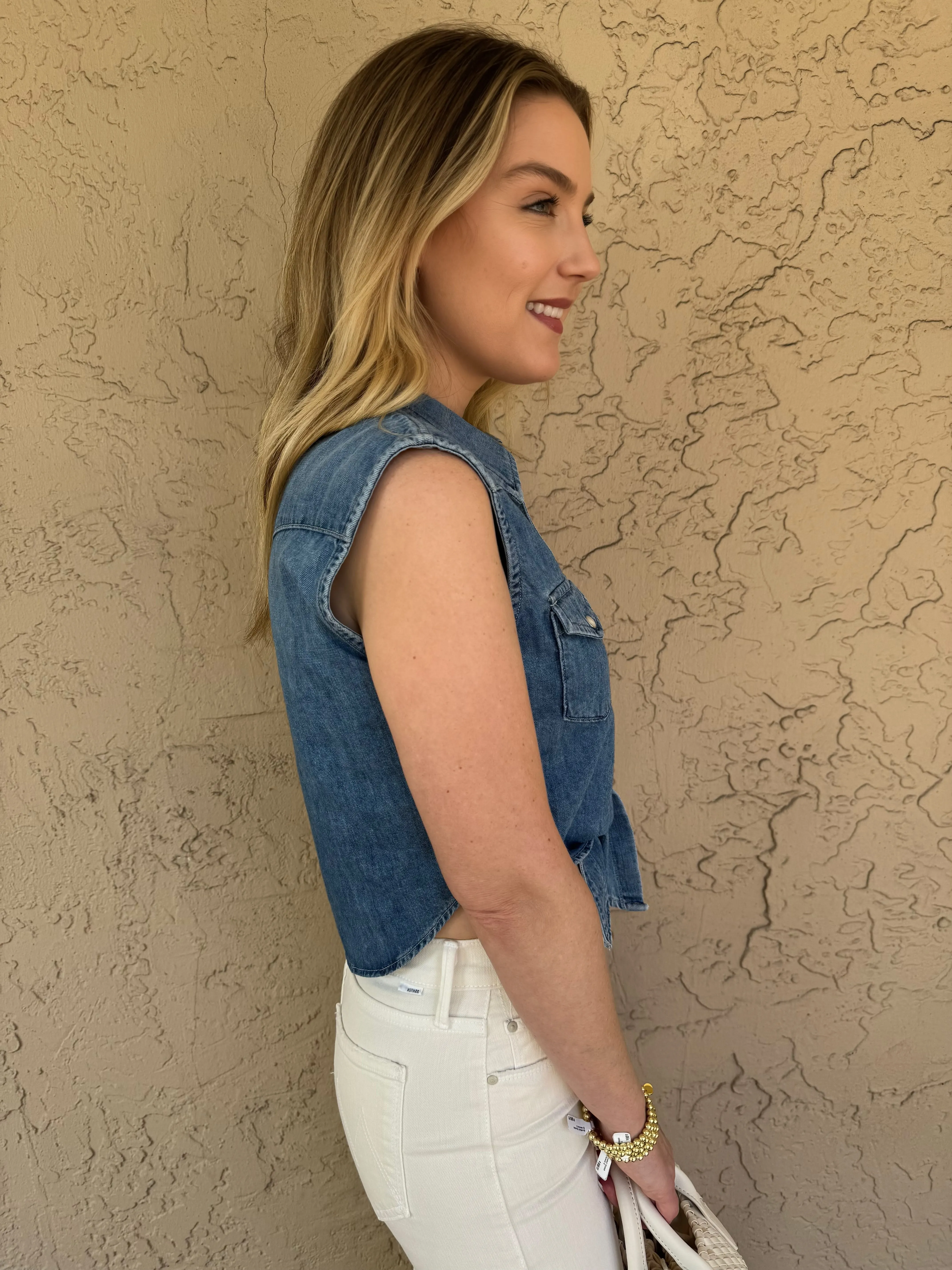 The Sleeveless Knotted Exes Top