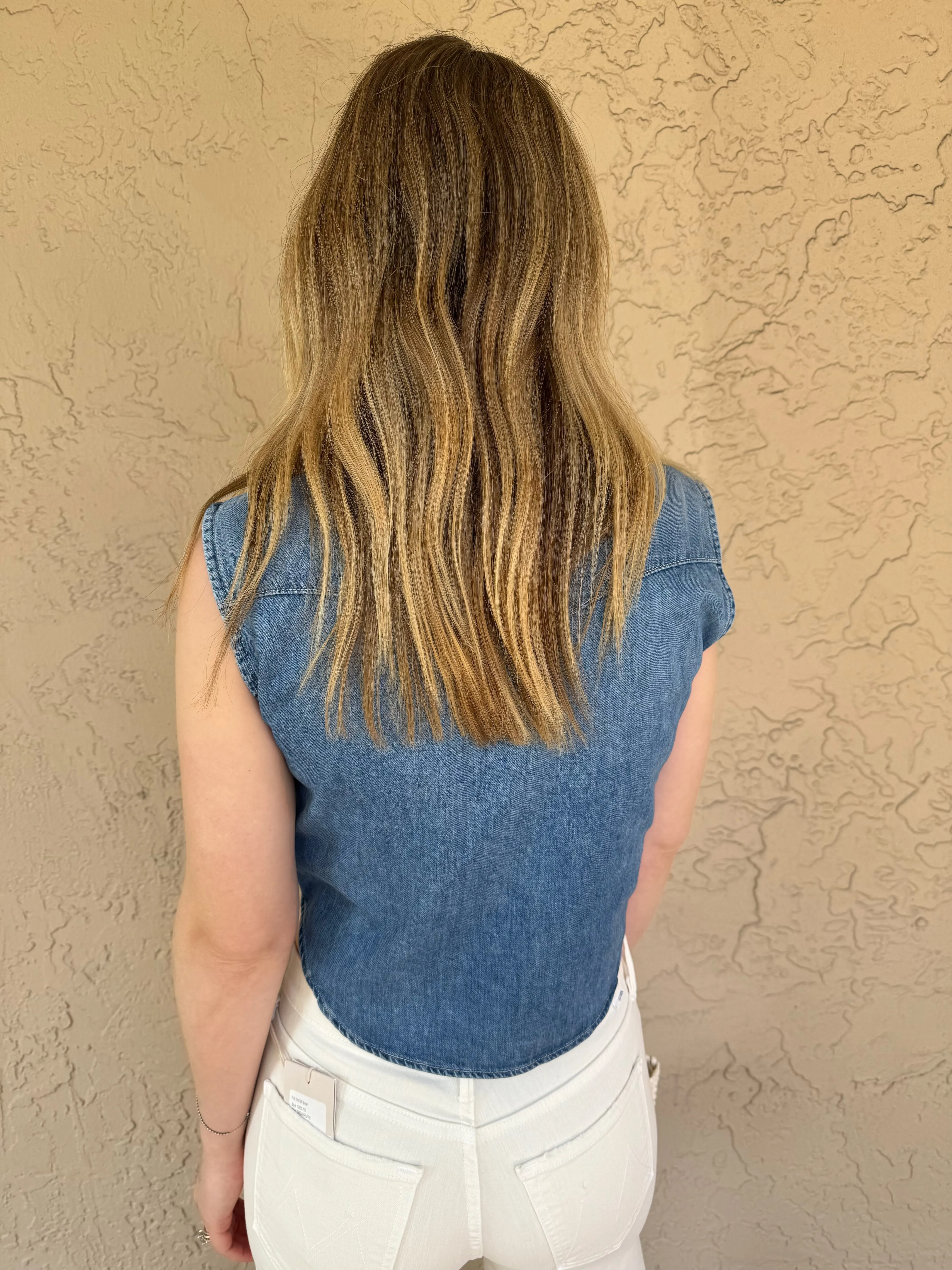 The Sleeveless Knotted Exes Top