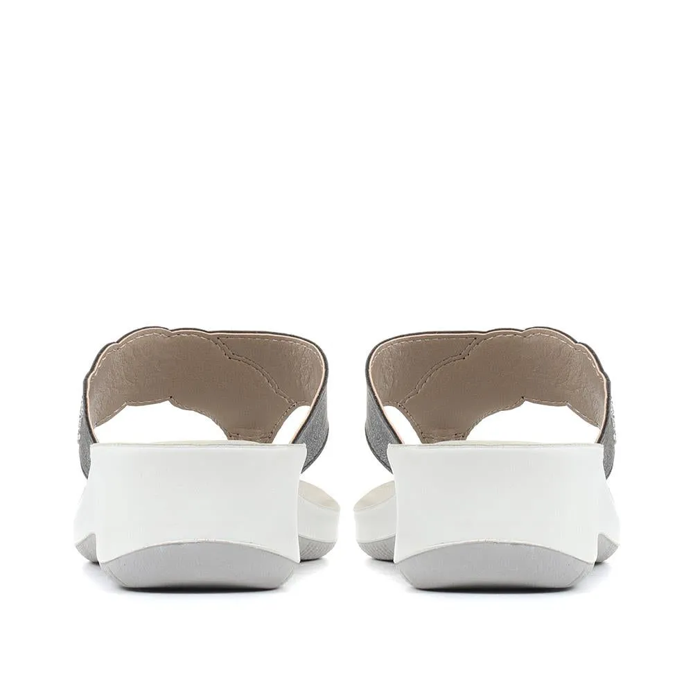 Toe Post Sandals - INB35001 / 321 608